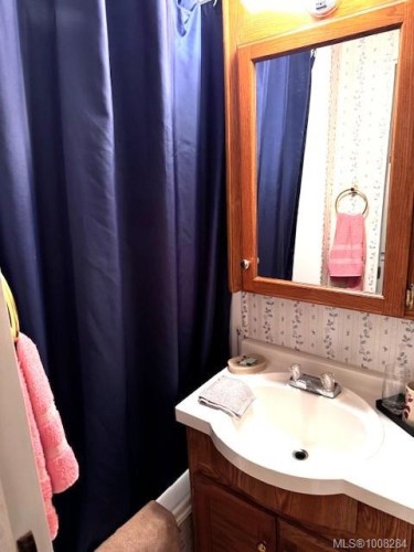 D4-2650 Turnbull Rd, Qualicum Beach, BC 