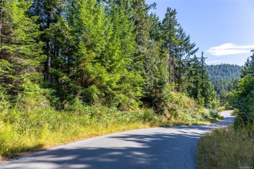9904 Castle Rd, Pender Island, BC 