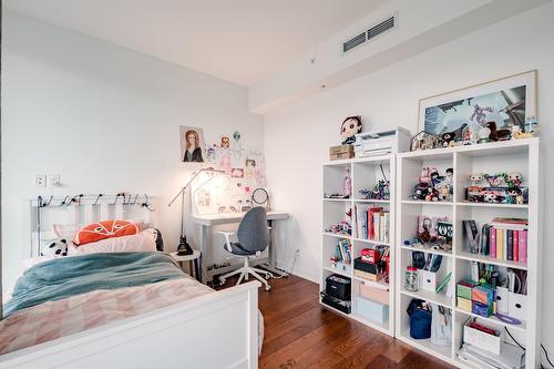 Bedroom - 2501-1155 Rue De La Montagne, Montréal (Ville-Marie), QC - Indoor Photo Showing Bedroom