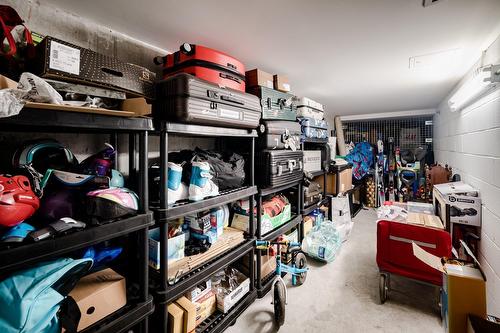 Storage - 2501-1155 Rue De La Montagne, Montréal (Ville-Marie), QC - Indoor