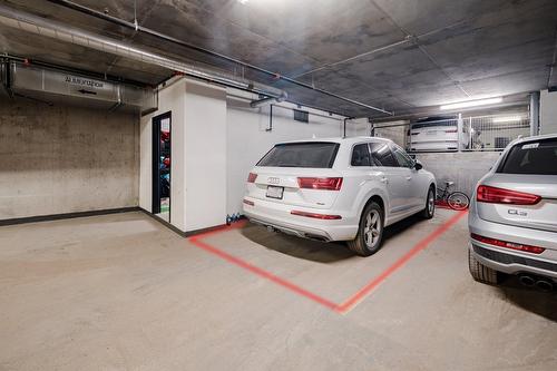 Parking - 2501-1155 Rue De La Montagne, Montréal (Ville-Marie), QC - Indoor Photo Showing Garage