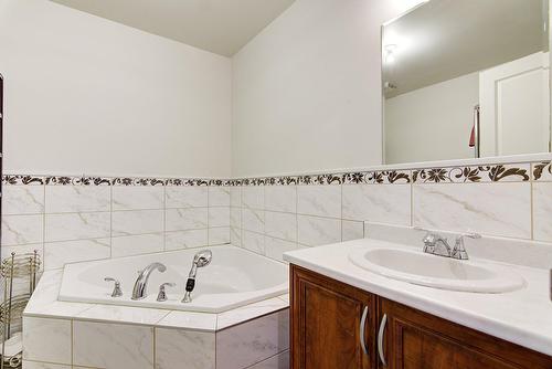 Salle de bains - 1982Z Rue Du Bois-Des-Caryers, Montréal (Lasalle), QC 