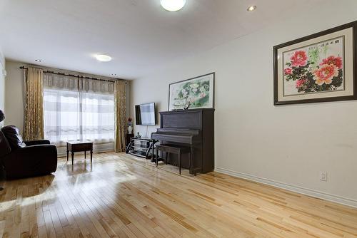 Salon - 1982Z Rue Du Bois-Des-Caryers, Montréal (Lasalle), QC 