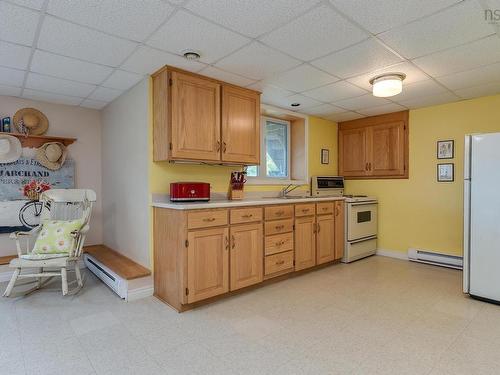 37 Orchard Heights, Maders Cove, NS 