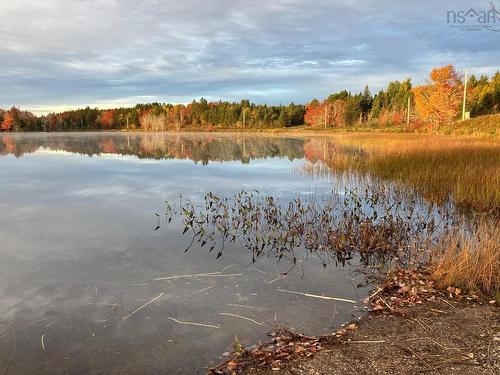 Pinevale Road, Dunmore, NS 