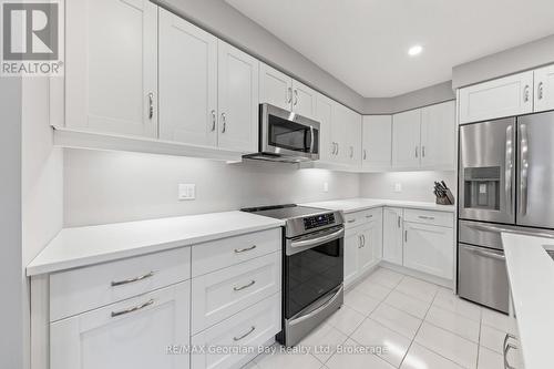 964 Wright Drive, Midland, ON - Indoor Photo Showing Kitchen