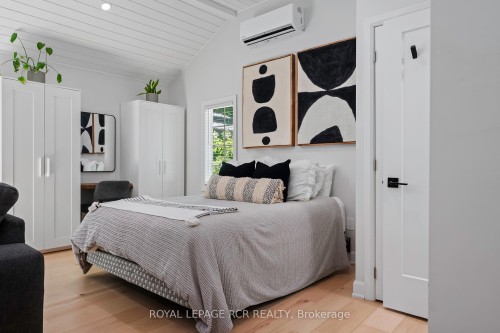 794008 3Rd Line, Mono, ON - Indoor Photo Showing Bedroom