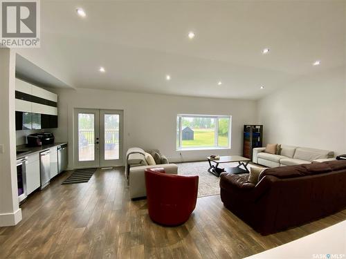 837 Prospect Avenue, Oxbow, SK - Indoor Photo Showing Living Room