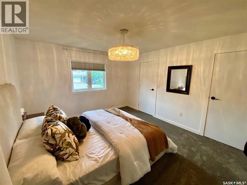 837 Prospect Avenue, Oxbow, SK - Indoor Photo Showing Bedroom