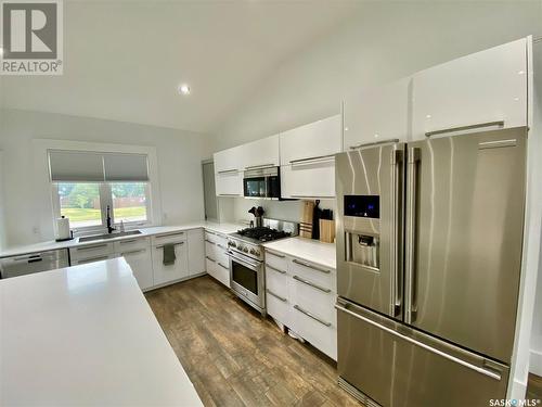 837 Prospect Avenue, Oxbow, SK - Indoor Photo Showing Kitchen With Stainless Steel Kitchen With Upgraded Kitchen
