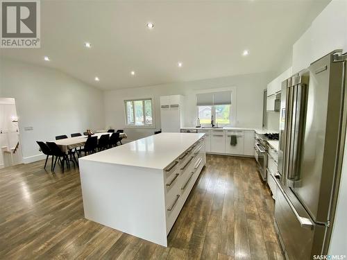 837 Prospect Avenue, Oxbow, SK - Indoor Photo Showing Kitchen