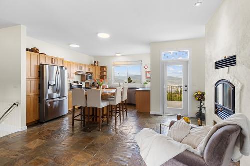 2286 Carmi Road, Penticton, BC - Indoor