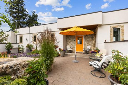 2286 Carmi Road, Penticton, BC - Outdoor