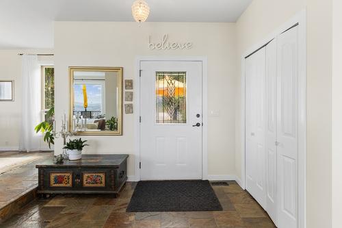2286 Carmi Road, Penticton, BC - Indoor Photo Showing Other Room