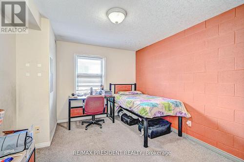 504 - 261 Lester Street, Waterloo, ON - Indoor Photo Showing Bedroom