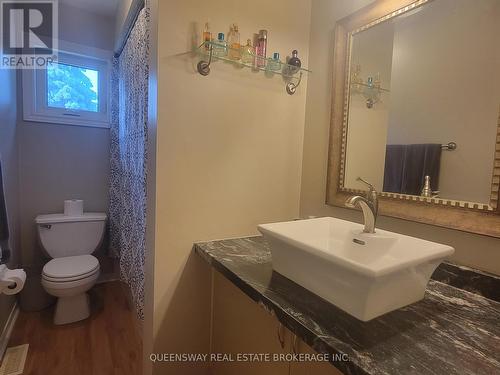 50 Acorn Crescent, Wasaga Beach, ON - Indoor Photo Showing Bathroom