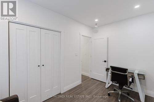 2177 Lakeshore Road, Burlington, ON - Indoor