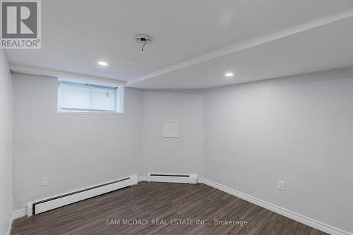 2177 Lakeshore Road, Burlington, ON - Indoor