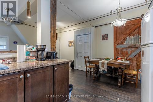 2177 Lakeshore Road, Burlington, ON - Indoor