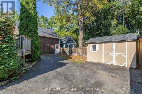 2177 Lakeshore Road, Burlington, ON - Outdoor