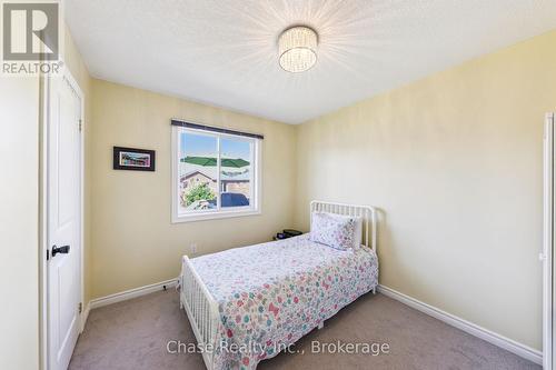 18 St Amant Road, Penetanguishene, ON - Indoor Photo Showing Bedroom