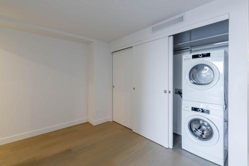 Salle de lavage - 315B-1400 Boul. René-Lévesque O., Montréal (Ville-Marie), QC - Indoor Photo Showing Laundry Room