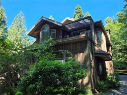 1294 Lynn Rd  Tofino, BC V0R 2Z0