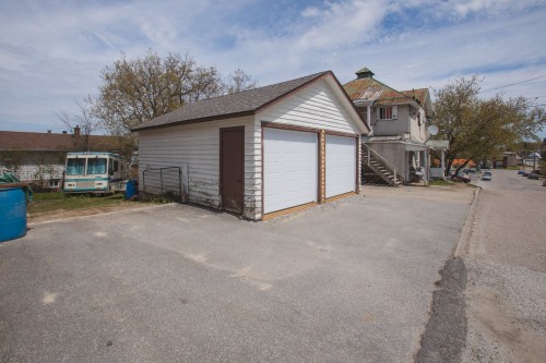 Garage - 187  - 189 Rue Principale S., Maniwaki, QC - Outdoor
