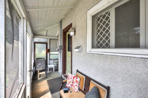 Veranda - 187  - 189 Rue Principale S., Maniwaki, QC -  With Exterior