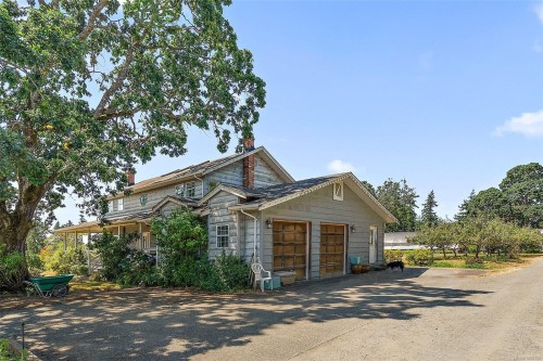 10650 West Saanich Rd, North Saanich, BC 