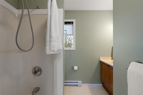 10650 West Saanich Rd, North Saanich, BC 