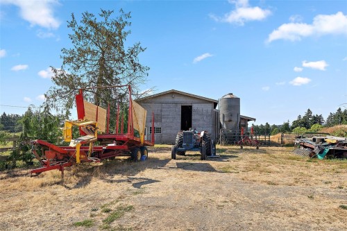 10650 West Saanich Rd, North Saanich, BC 