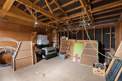 10650 West Saanich Rd, North Saanich, BC 