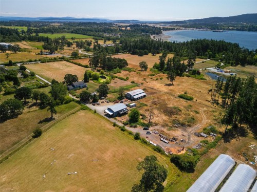 10650 West Saanich Rd, North Saanich, BC 