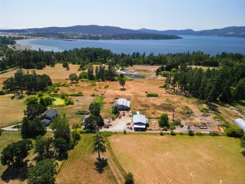 10650 West Saanich Rd, North Saanich, BC 
