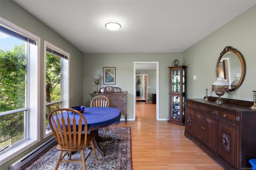 10650 West Saanich Rd, North Saanich, BC 