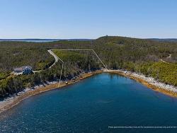 94 Beaver Drive  Port Dufferin, NS B0J 2R0