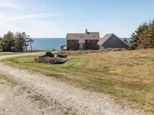 194 Thomas Road, Cape Forchu, NS 