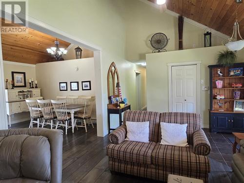 7 Youngsville Drive, Kippens, NL - Indoor Photo Showing Living Room