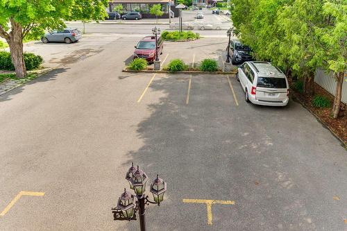 Parking - 5310 Boul. Des Laurentides, Laval (Auteuil), QC - Outdoor