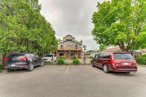 Stationnement - 5310 Boul. Des Laurentides, Laval (Auteuil), QC - Outdoor