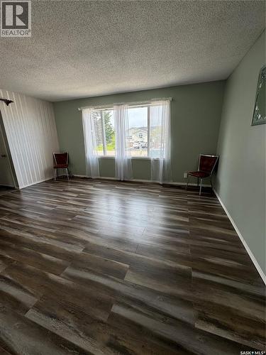 715 6Th Avenue, Hudson Bay, SK - Indoor Photo Showing Other Room