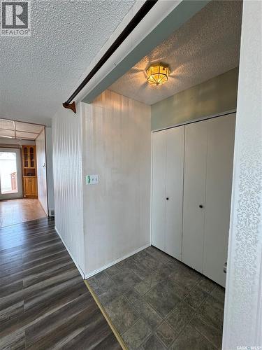 715 6Th Avenue, Hudson Bay, SK - Indoor Photo Showing Other Room