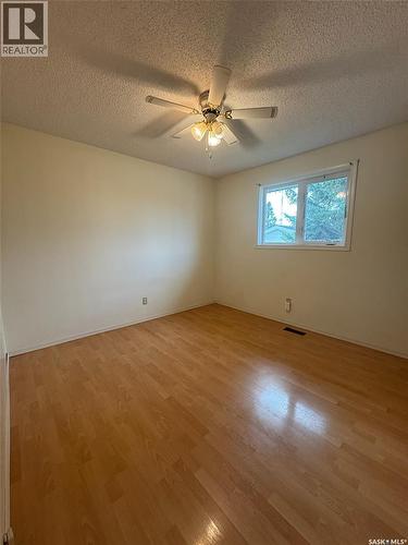 715 6Th Avenue, Hudson Bay, SK - Indoor Photo Showing Other Room