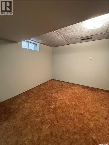 715 6Th Avenue, Hudson Bay, SK - Indoor