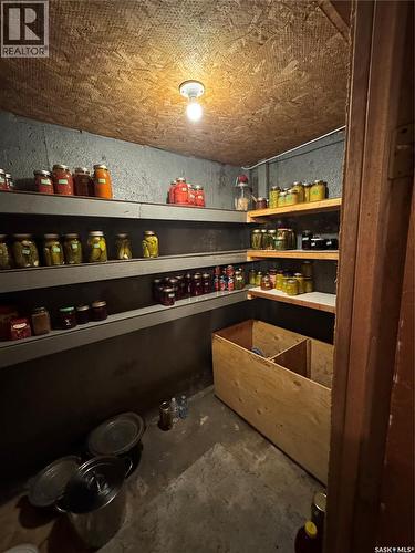 715 6Th Avenue, Hudson Bay, SK - Indoor Photo Showing Other Room