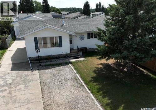 715 6Th Avenue, Hudson Bay, SK - Outdoor