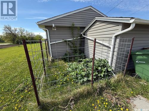 2009 Connaught Street, Regina, SK - Outdoor