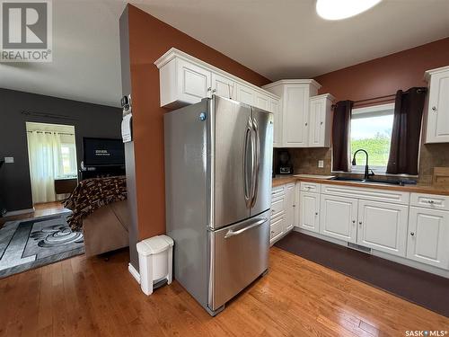 2009 Connaught Street, Regina, SK - Indoor Photo Showing Kitchen