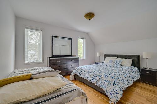 Bedroom - 247 Ch. Des Cèdres, Sainte-Anne-Des-Lacs, QC - Indoor Photo Showing Bedroom
